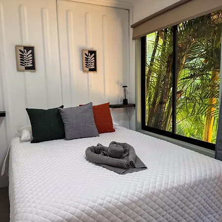 Refugio Surf Lodge-2